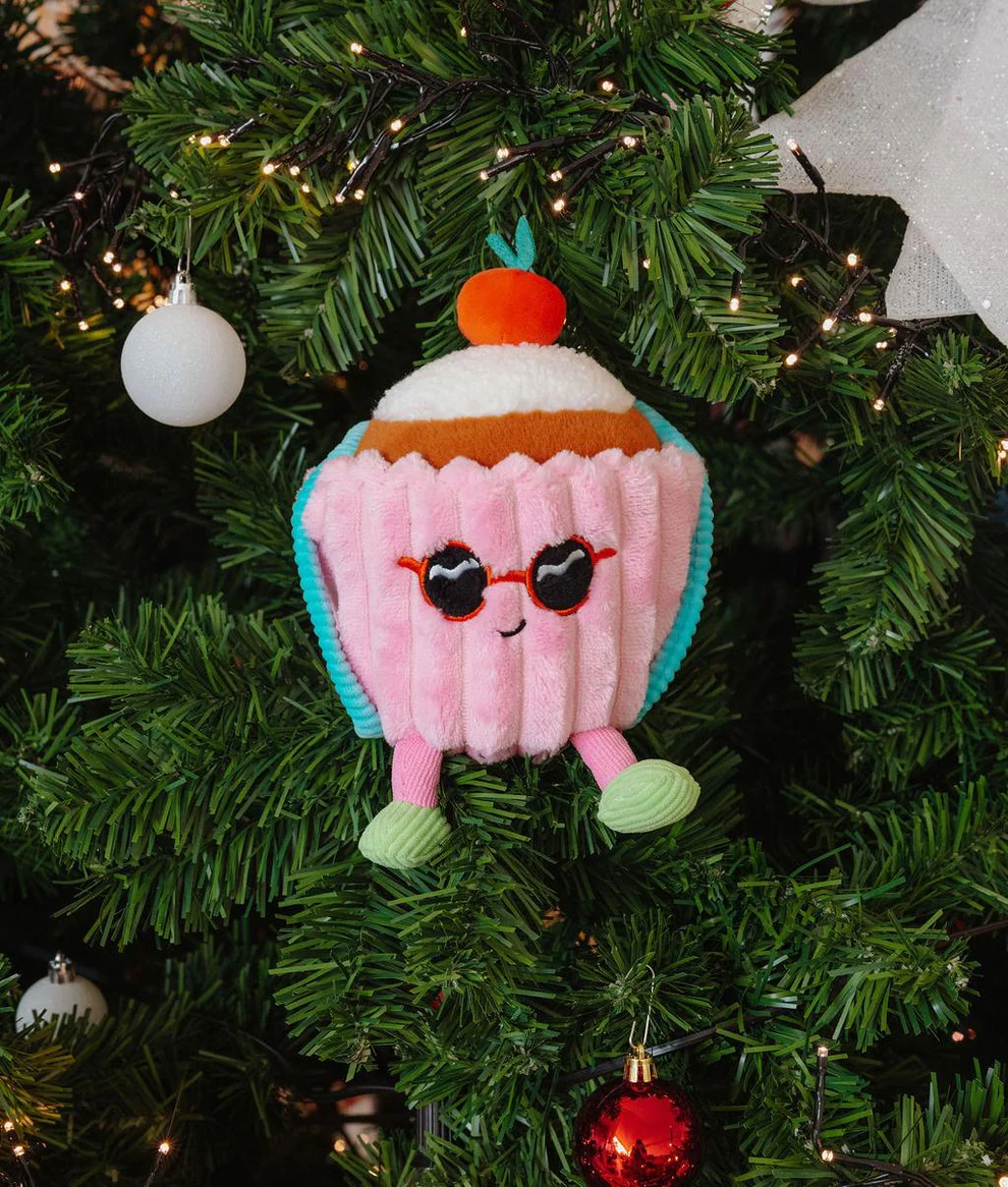 Hello Hossy – Peluche Cherry Cake