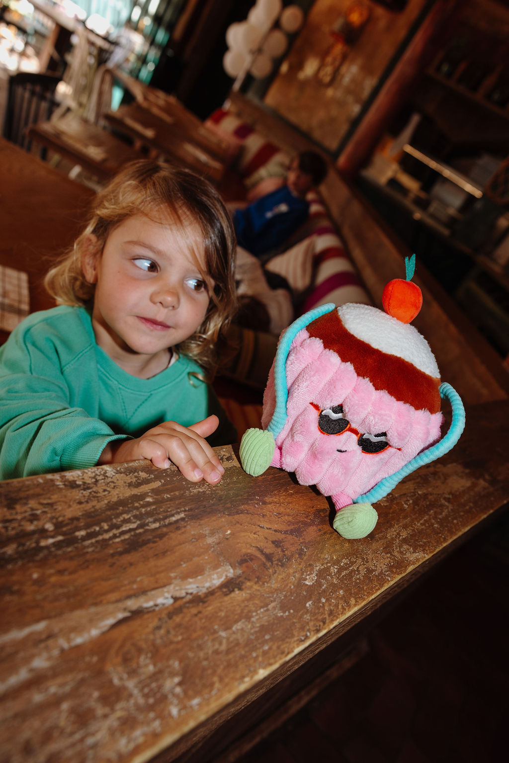 Hello Hossy – Peluche Cherry Cake – Image 8